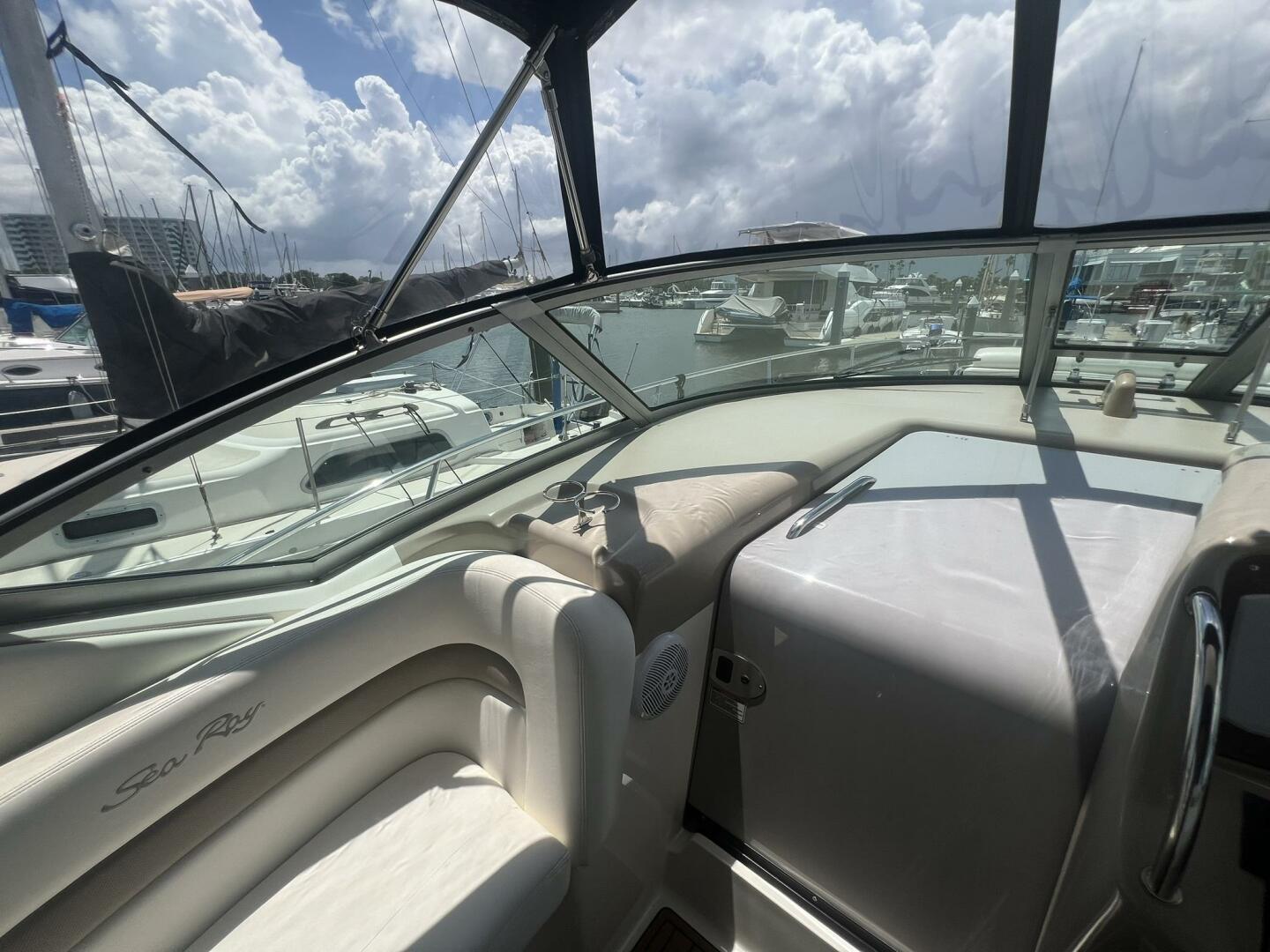 2003 Sea Ray 320 Sundancer - Image 18