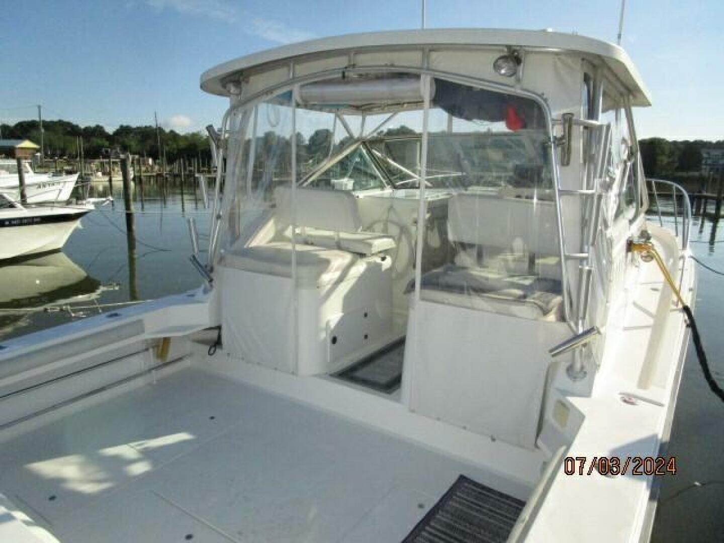 1996 Wellcraft 3300 Coastal - Image 22