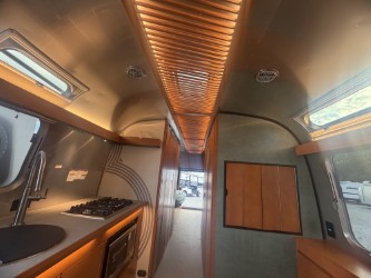 2027 AIRSTREAM FRANK LLOYD WRIGHT 28RBT - Image 14