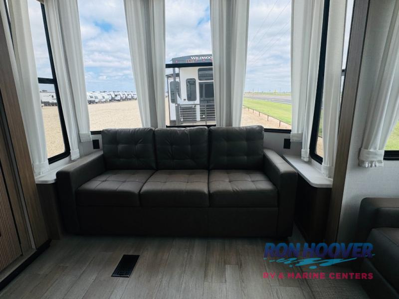 2025 FOREST RIVER 42FLDL - Image 4