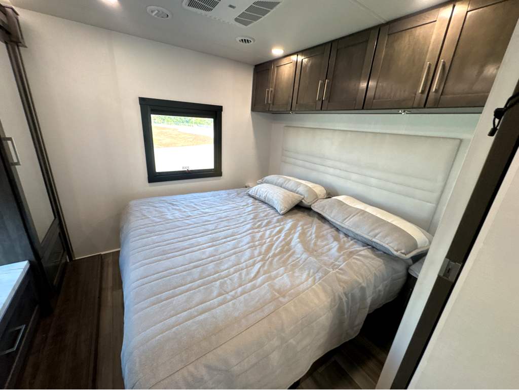 2026 ENTEGRA COACH VISION XL 34G - Image 22