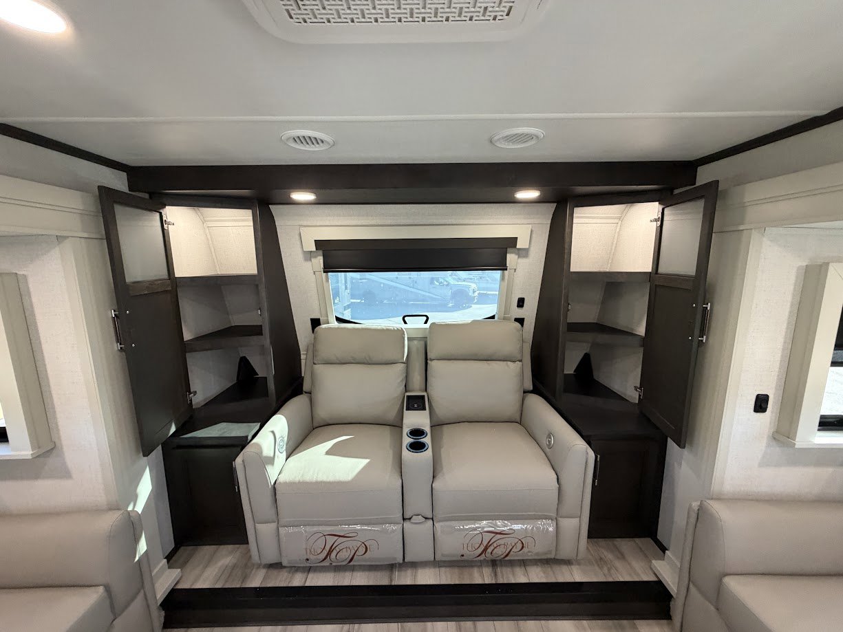 2026 Keystone ALPINE 3710FL - Image 16
