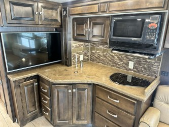 2017 TIFFIN ALLEGRO BREEZE 32BR - Image 20