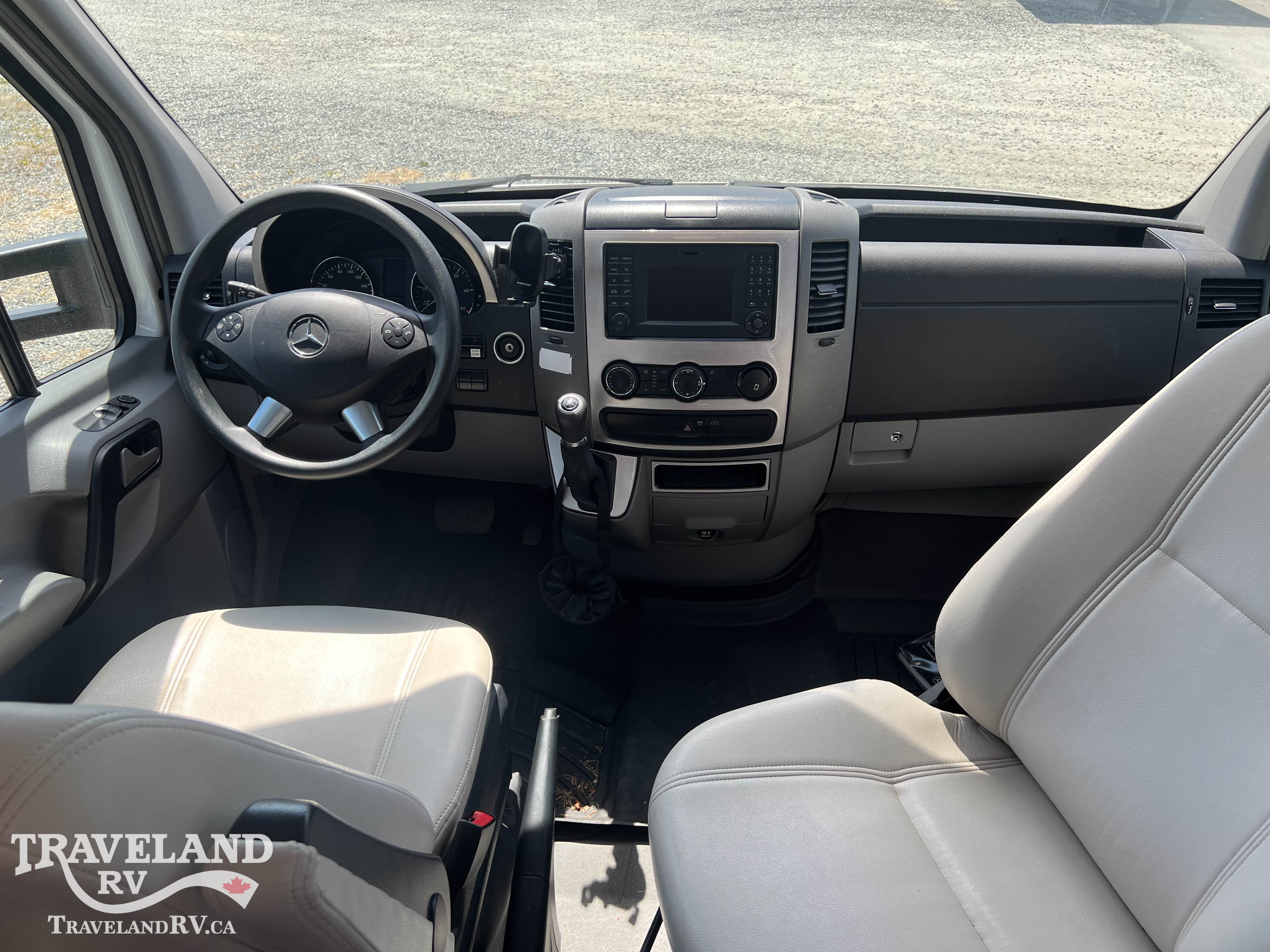 2015 Leisure Travel SERENITY S24CB - Image 8