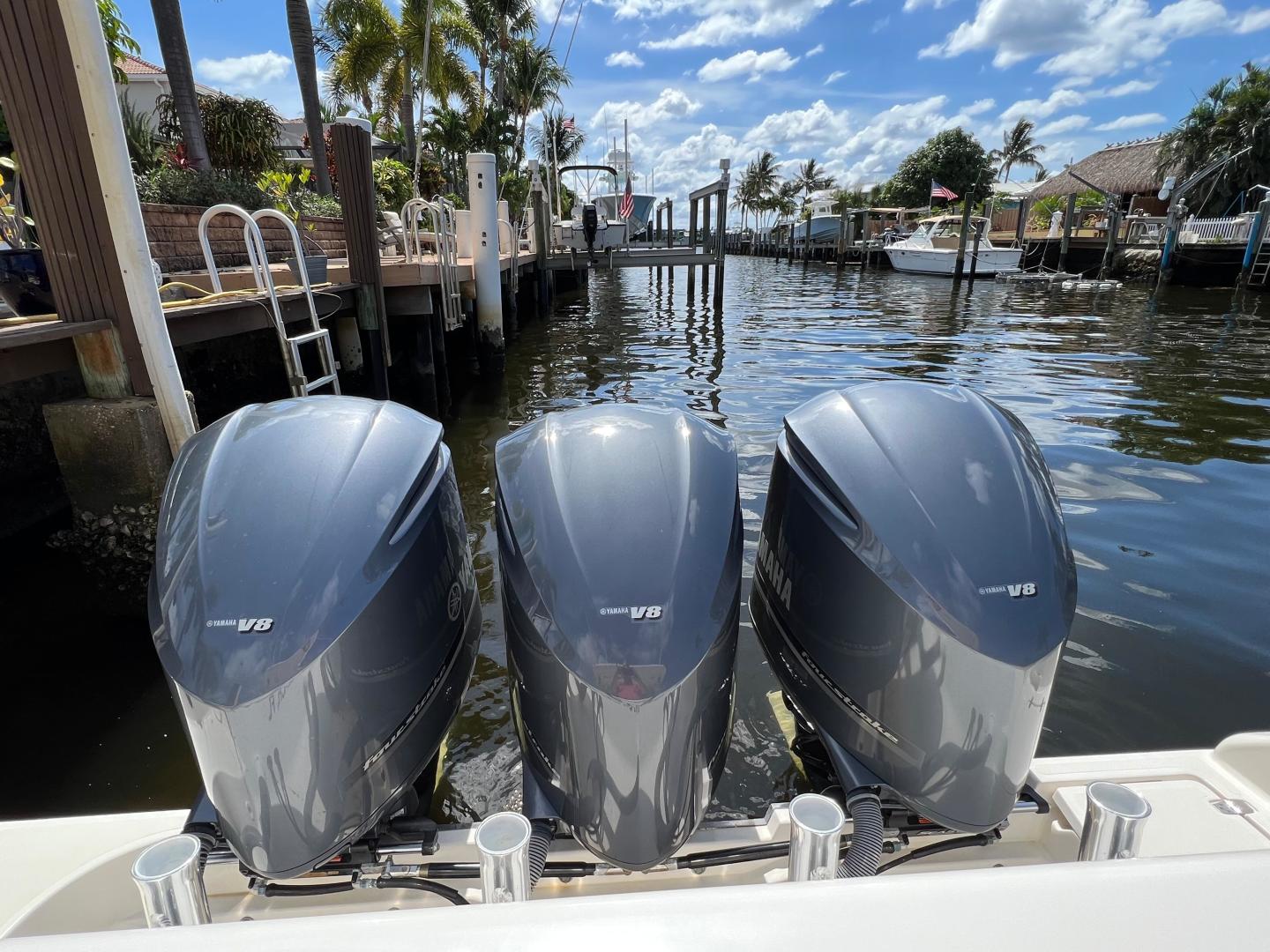 2016 Pursuit OS 385 Offshore - Image 8