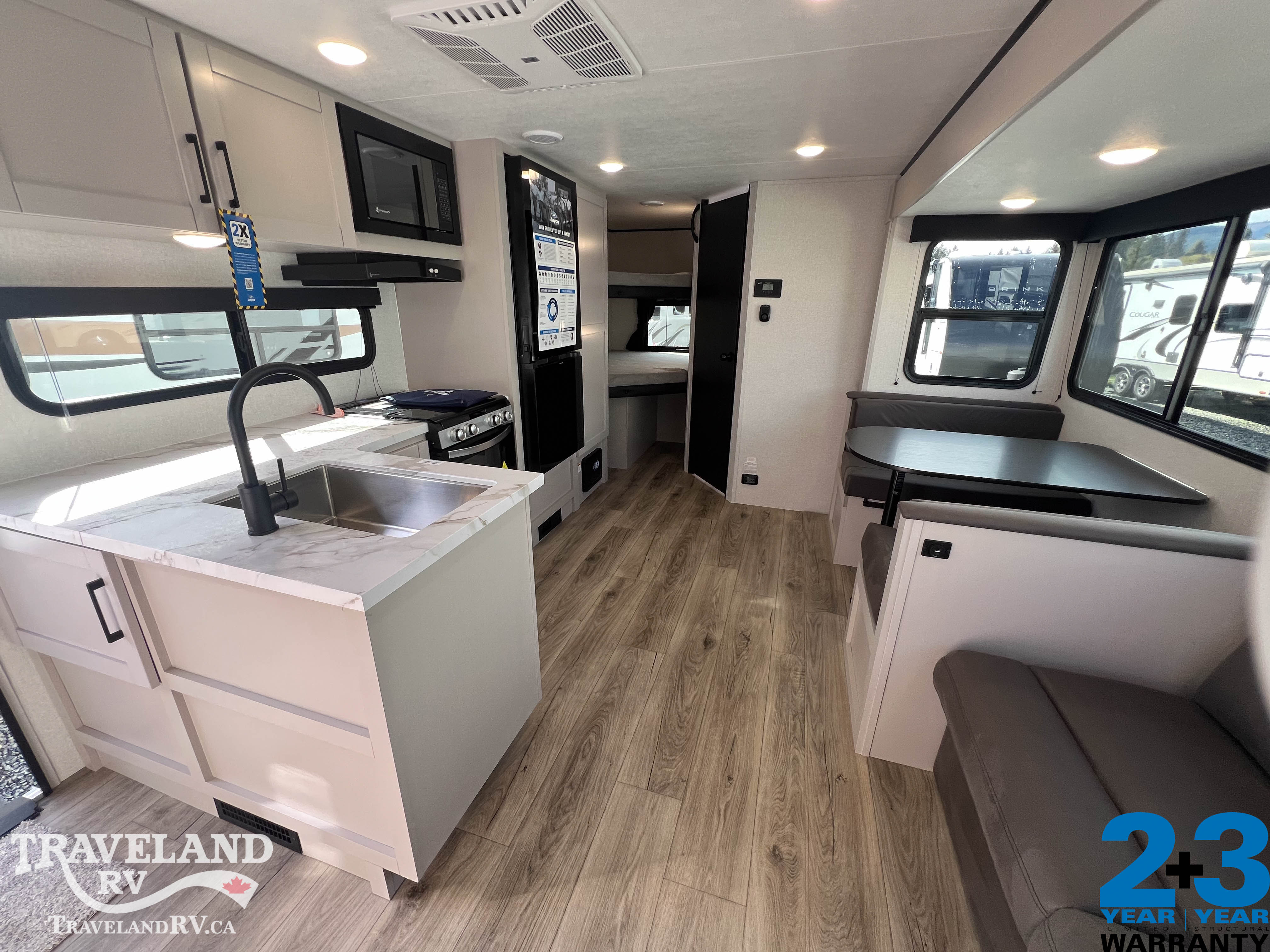 2026 JAYCO Jay Feather 26BHSL - Image 3
