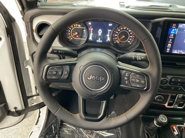 2025 Jeep Gladiator Sport S 4x4 - Image 14
