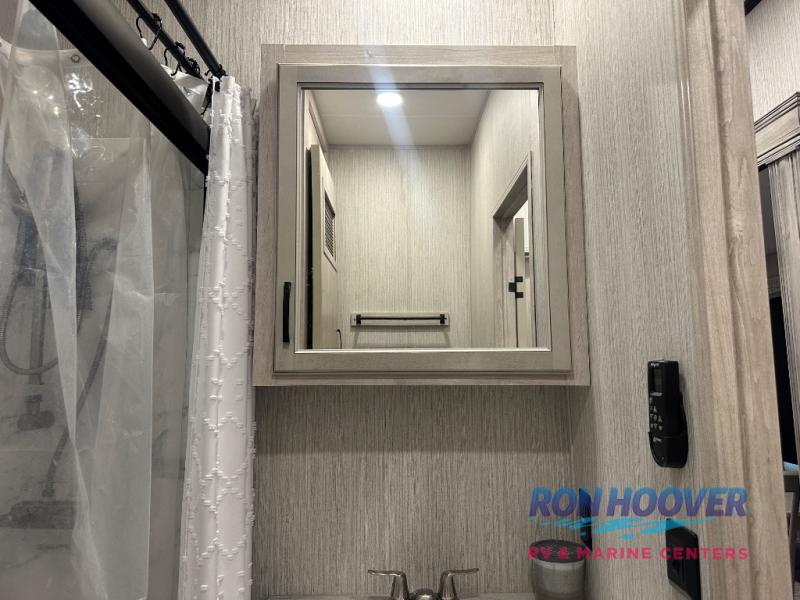 2022 FOREST RIVER 379FLOK - Image 49