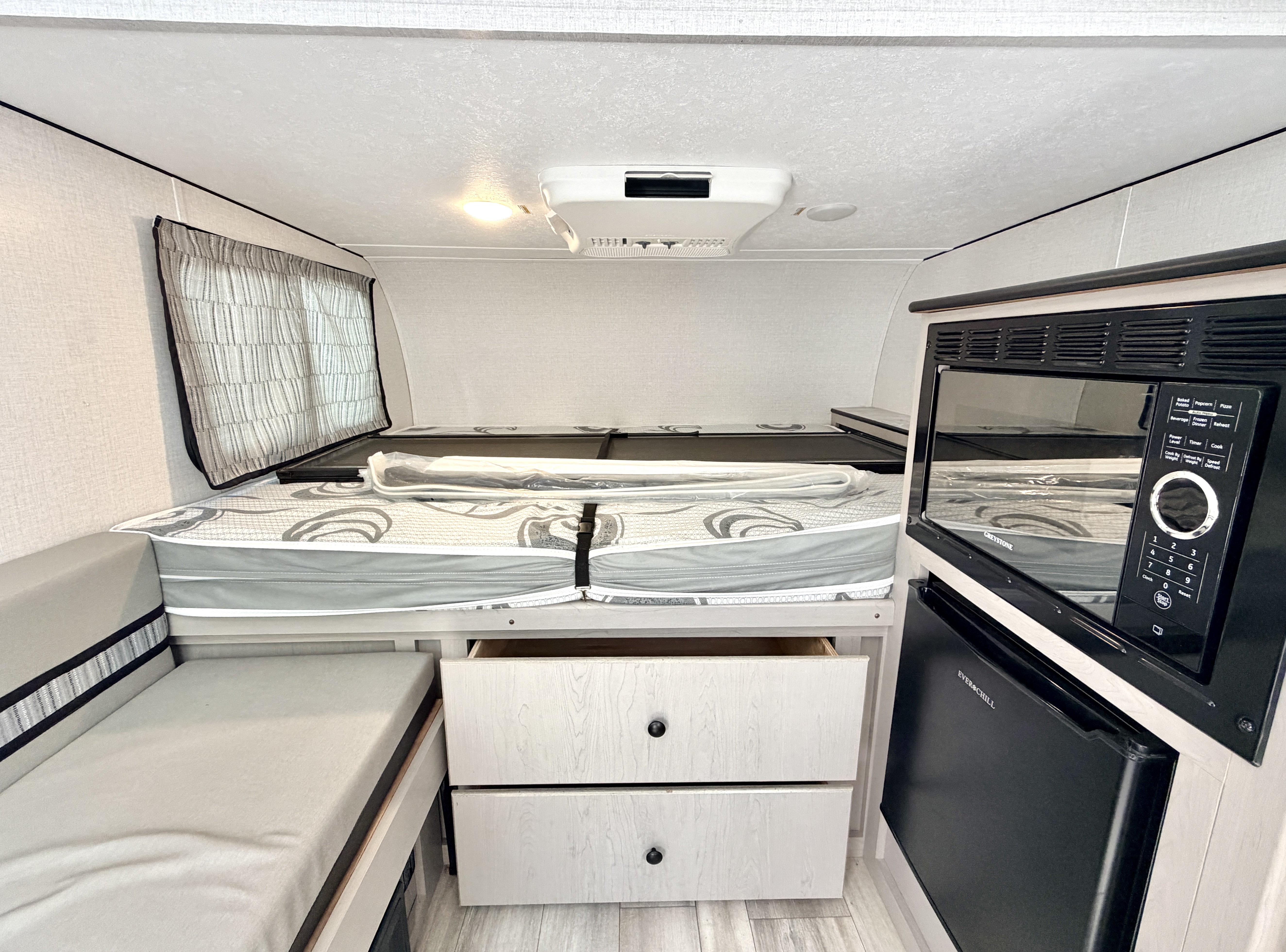 2023 Coachmen Clipper Express 12.0TD PRO - Image 14