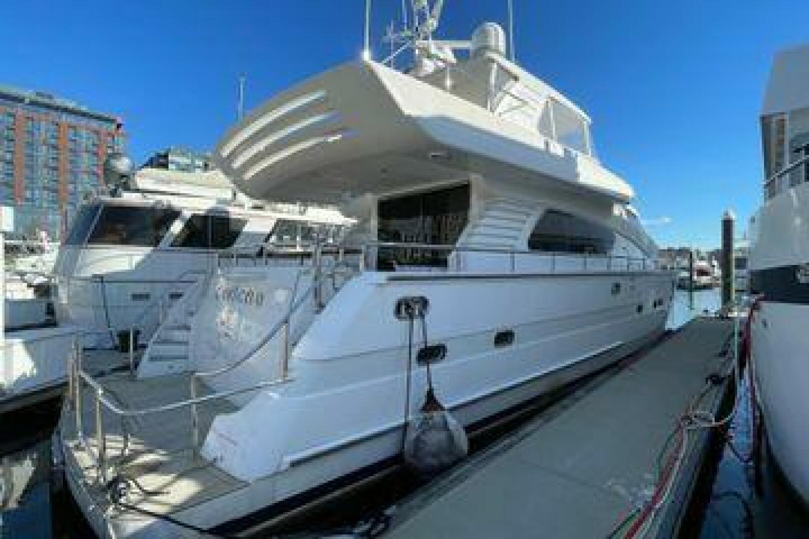 1999 Horizon 70 MY - Image 2