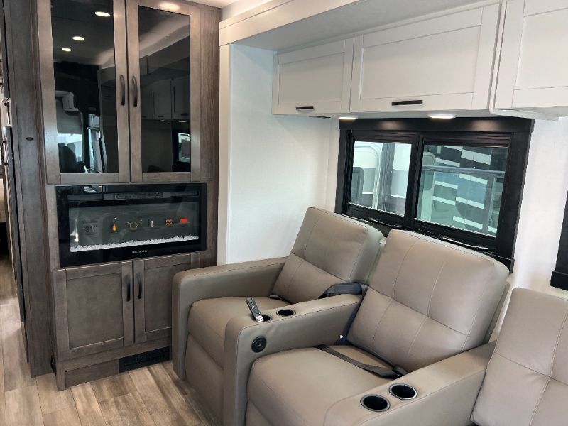 2026 Entegra Coach Vision XL 36C - Image 9