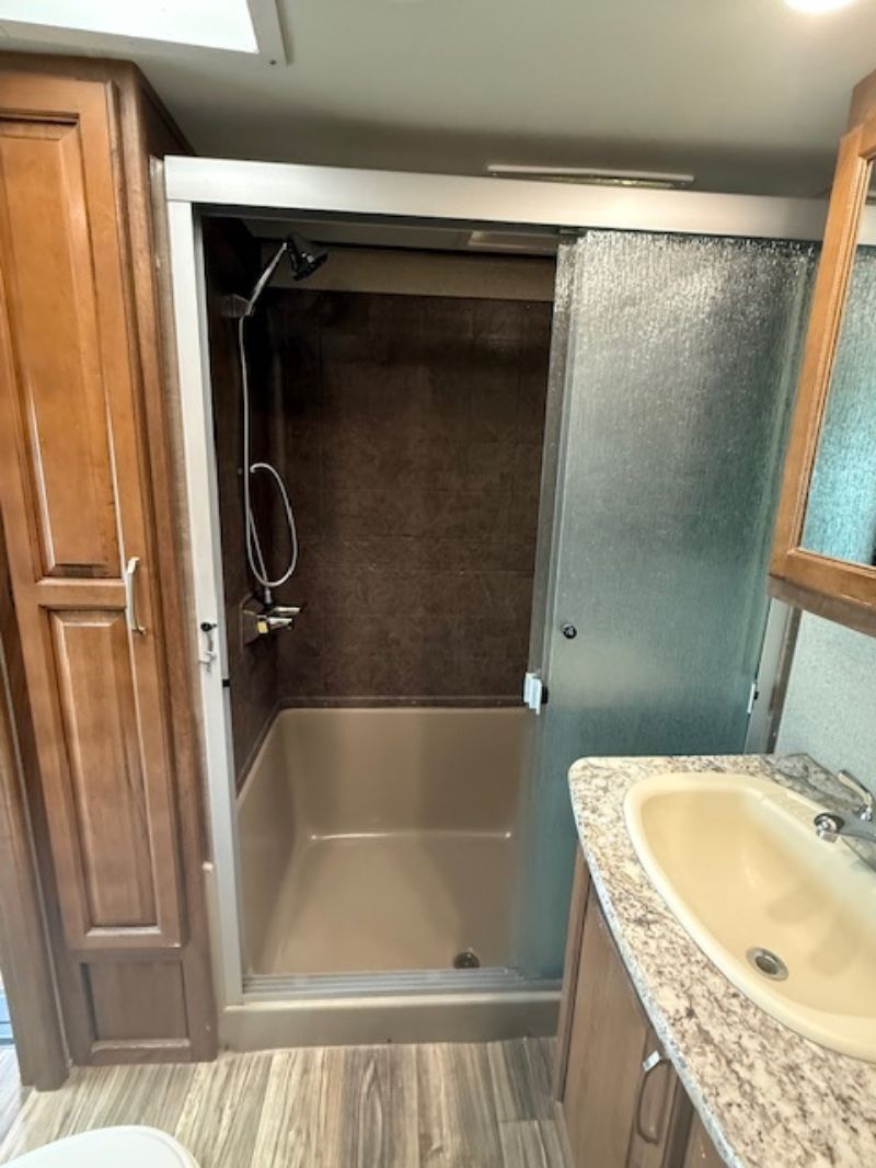 2018 Keystone Laredo 358BP - Image 19