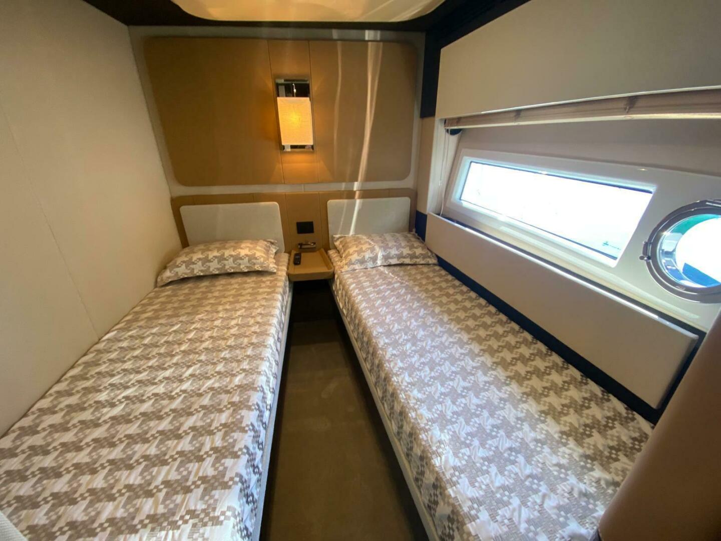 2016 Azimut 77S - Image 65