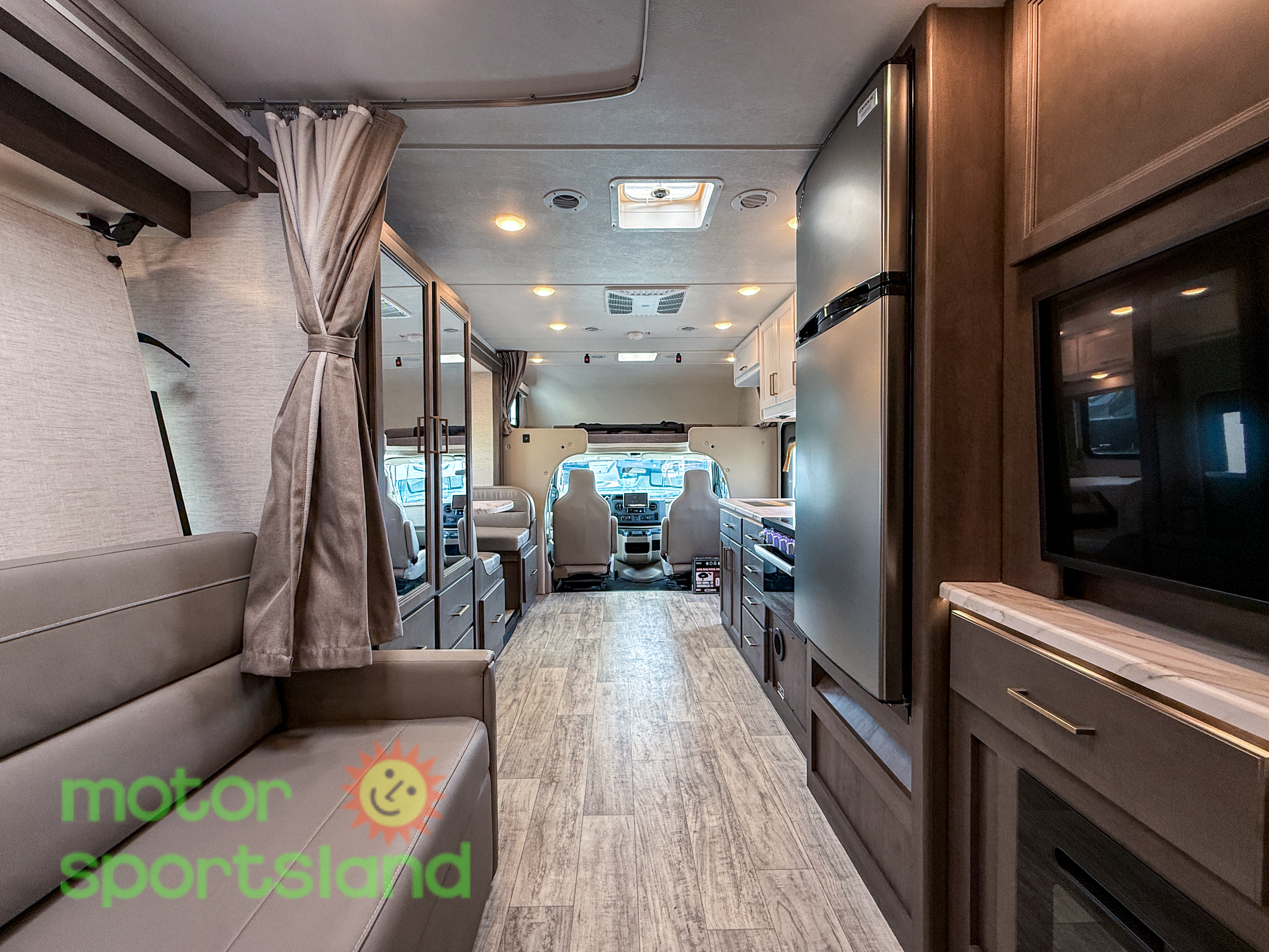 2025 Thor Motor Coach Chateau 27P - Image 44