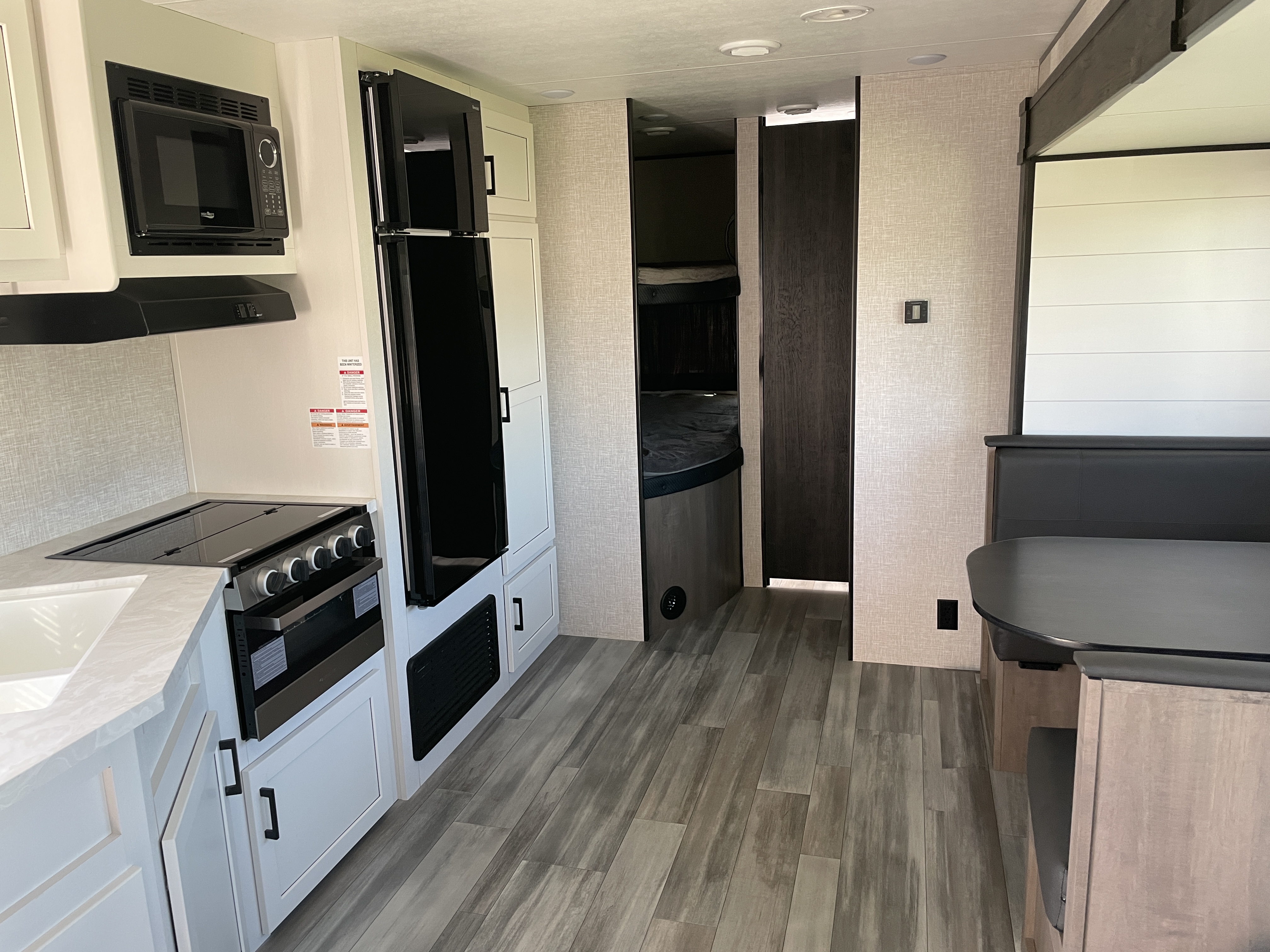 2024 Jayco Jay Flight SLX 261BHS - Image 9