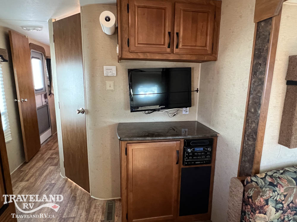 2012 OUTDOORS RV TIMBER RIDGE 250FLS HANDYMAN SPECIAL - Image 21