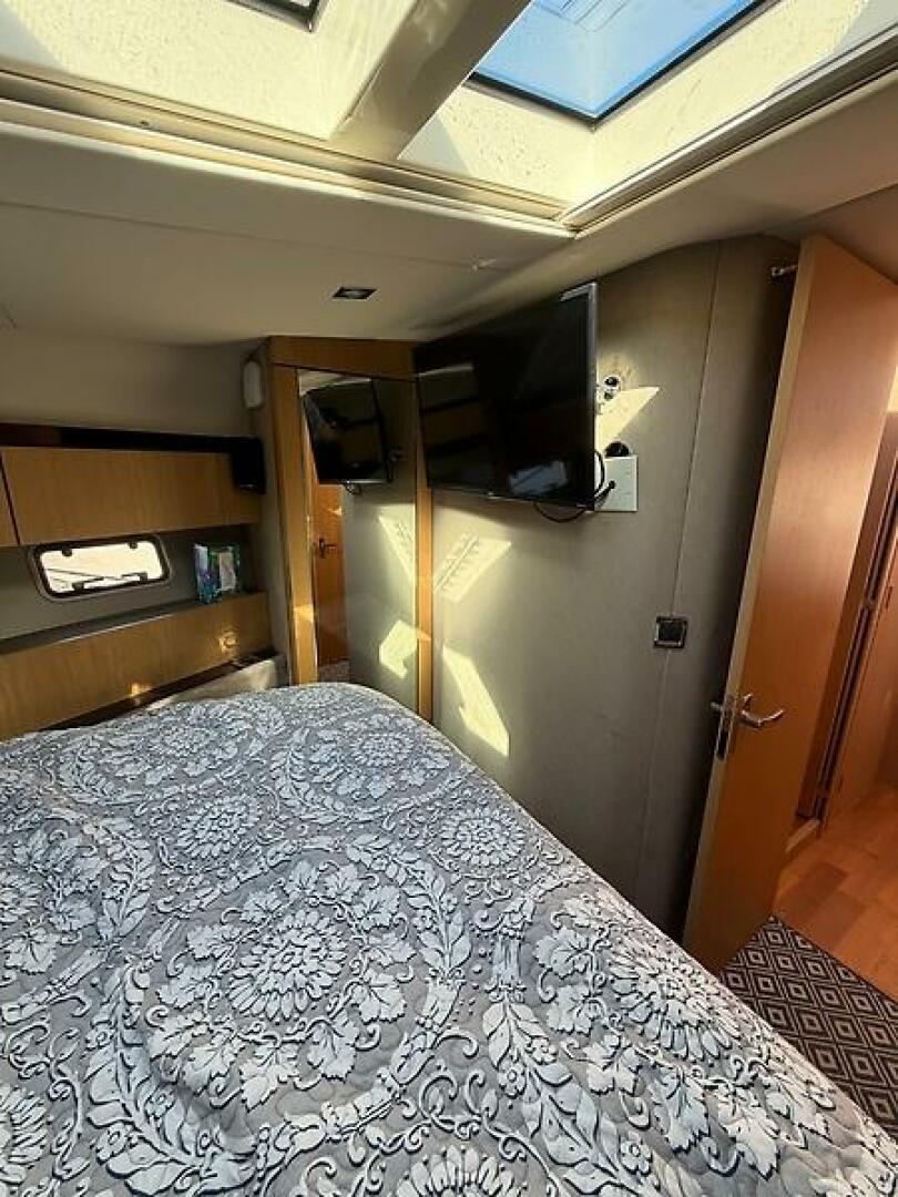 2015 Fairline Squadron 42 - Image 24