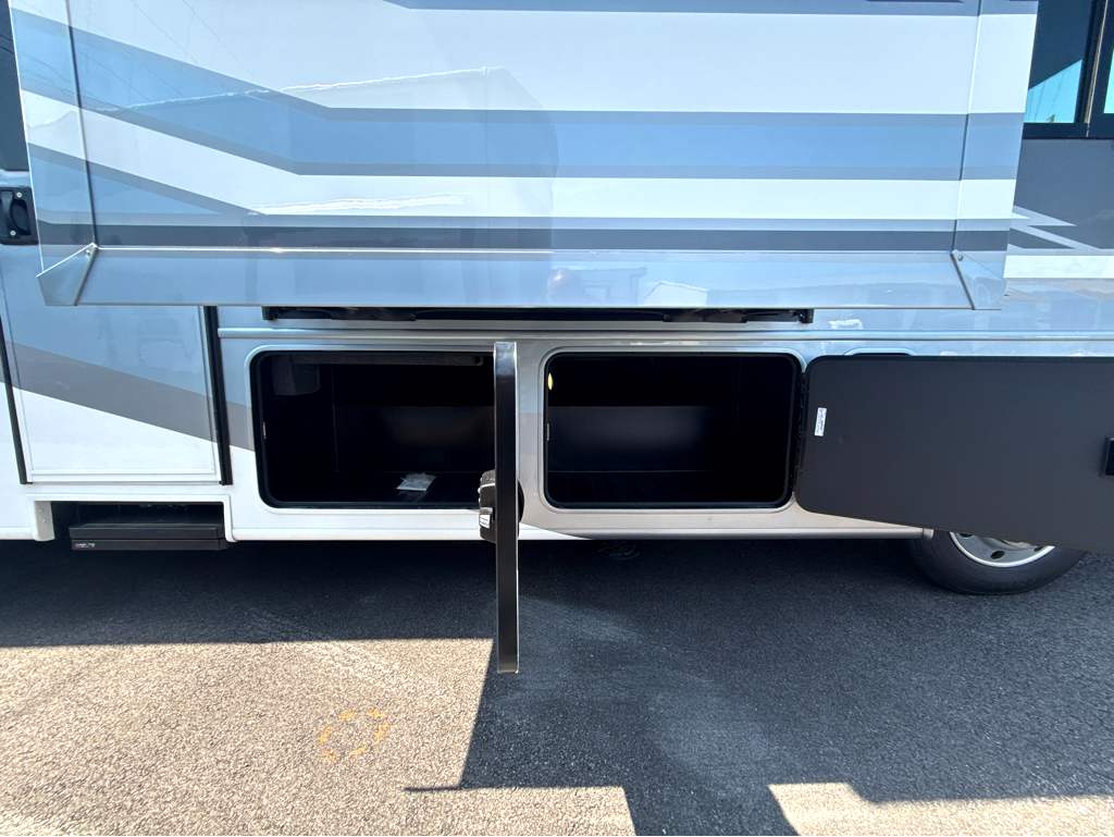 2027 JAYCO PRECEPT 31UL - Image 7