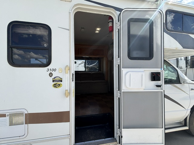 2010 SUNSEEKER 3100 - Image 13