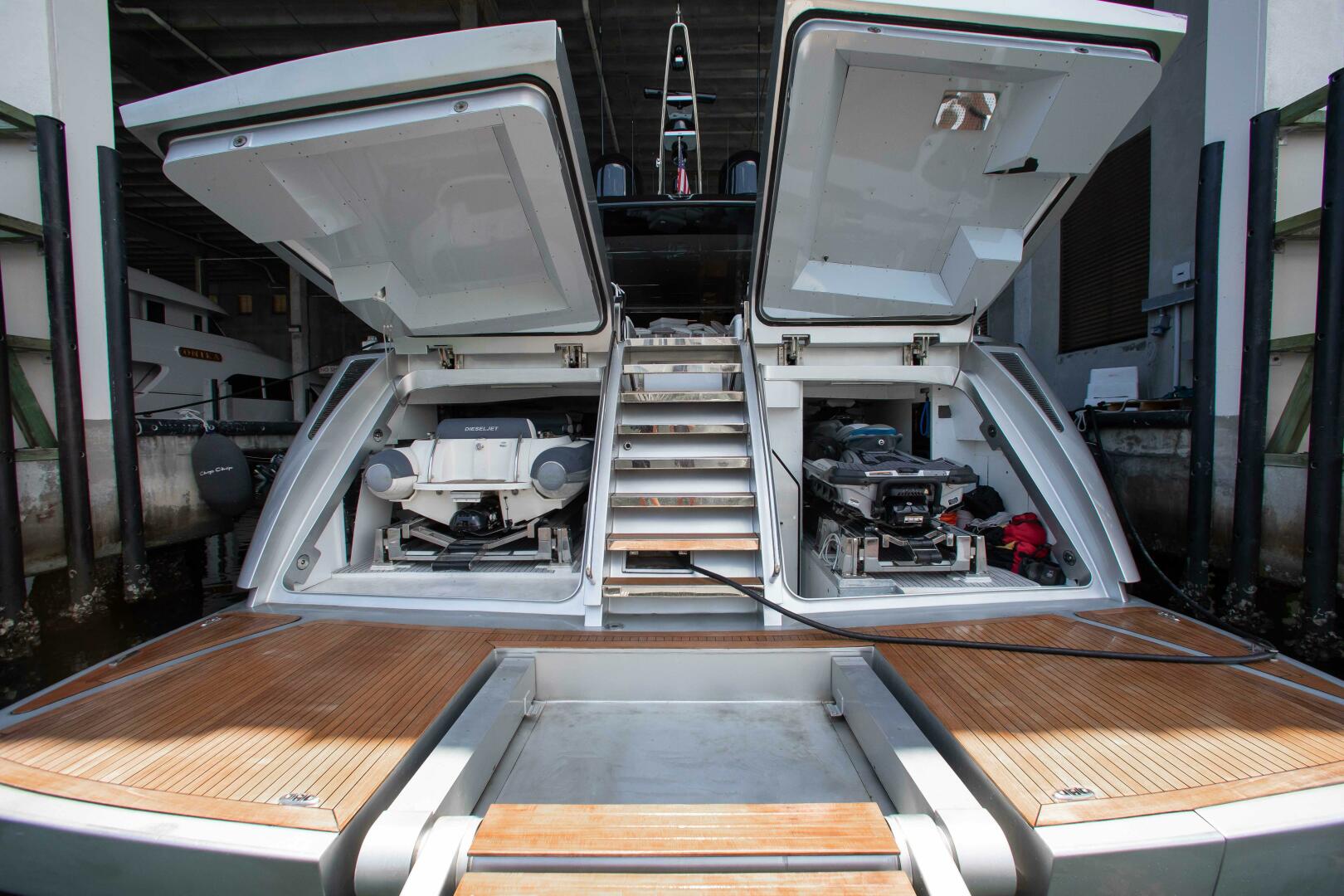 2014 Riva Mythos - Image 17