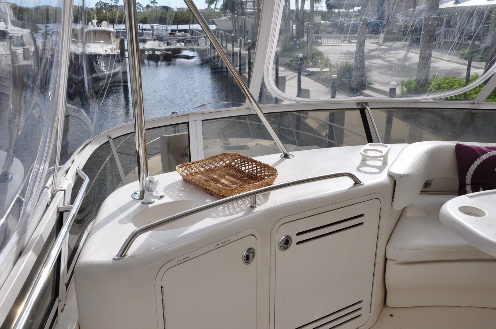 1998 Sea Ray 480 Sedan Bridge - Image 22