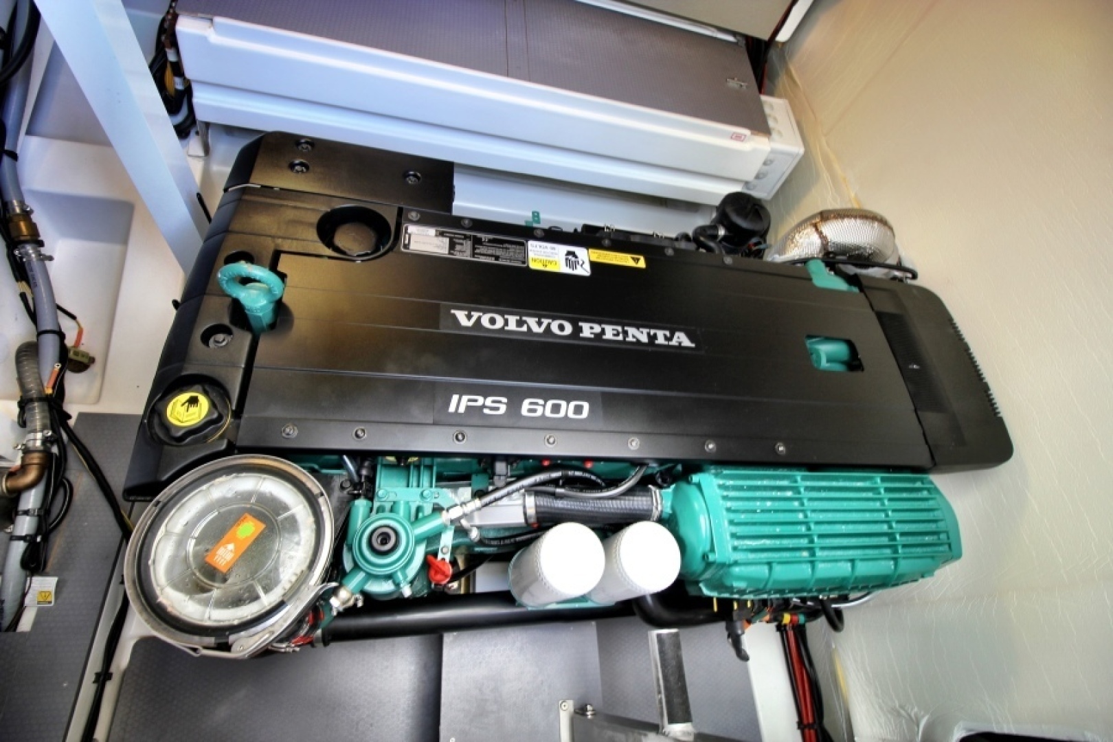 2018 Prestige 460 - Image 32