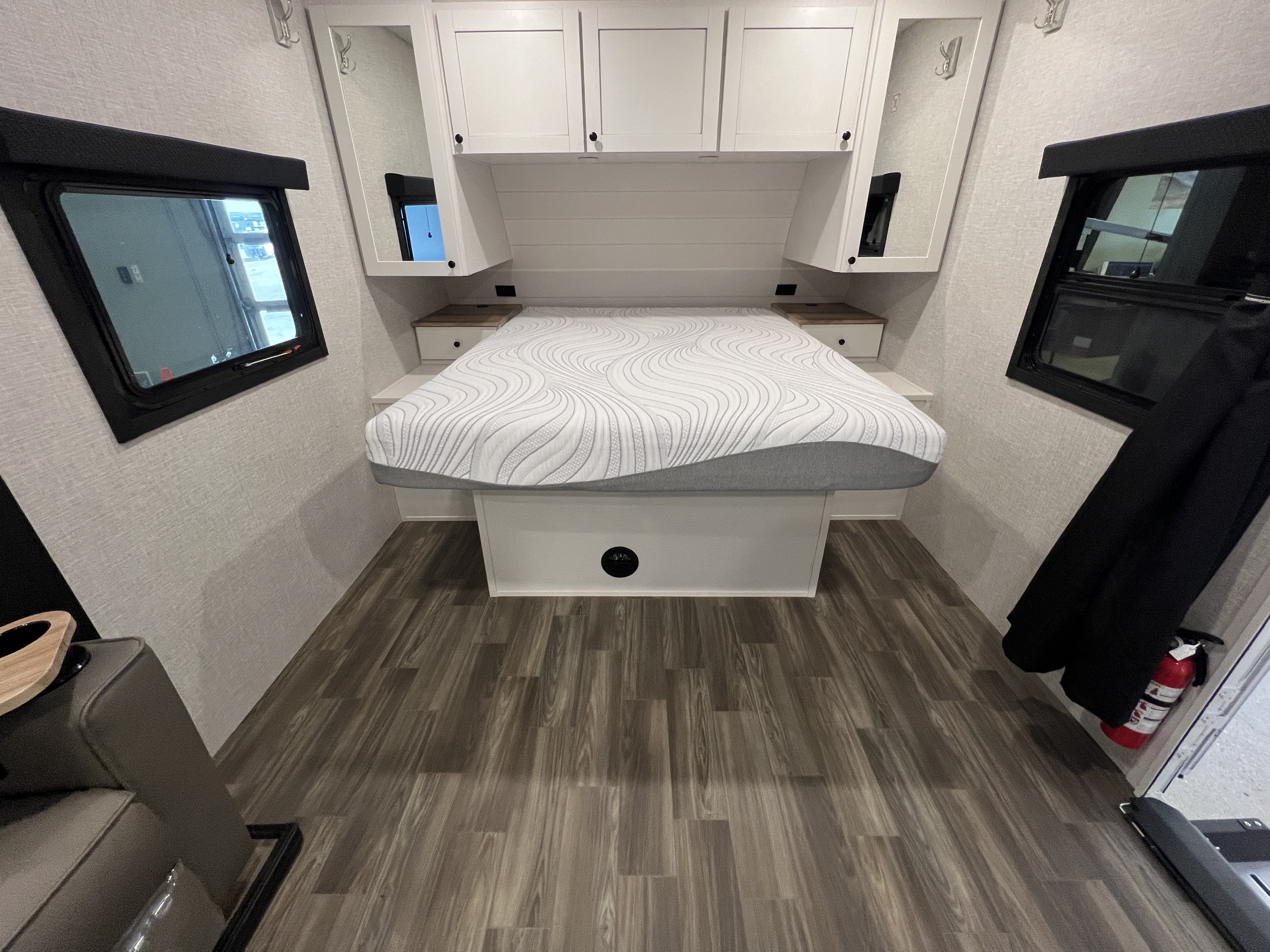 2025 Highland Ridge Range Lite 225CK - Image 8