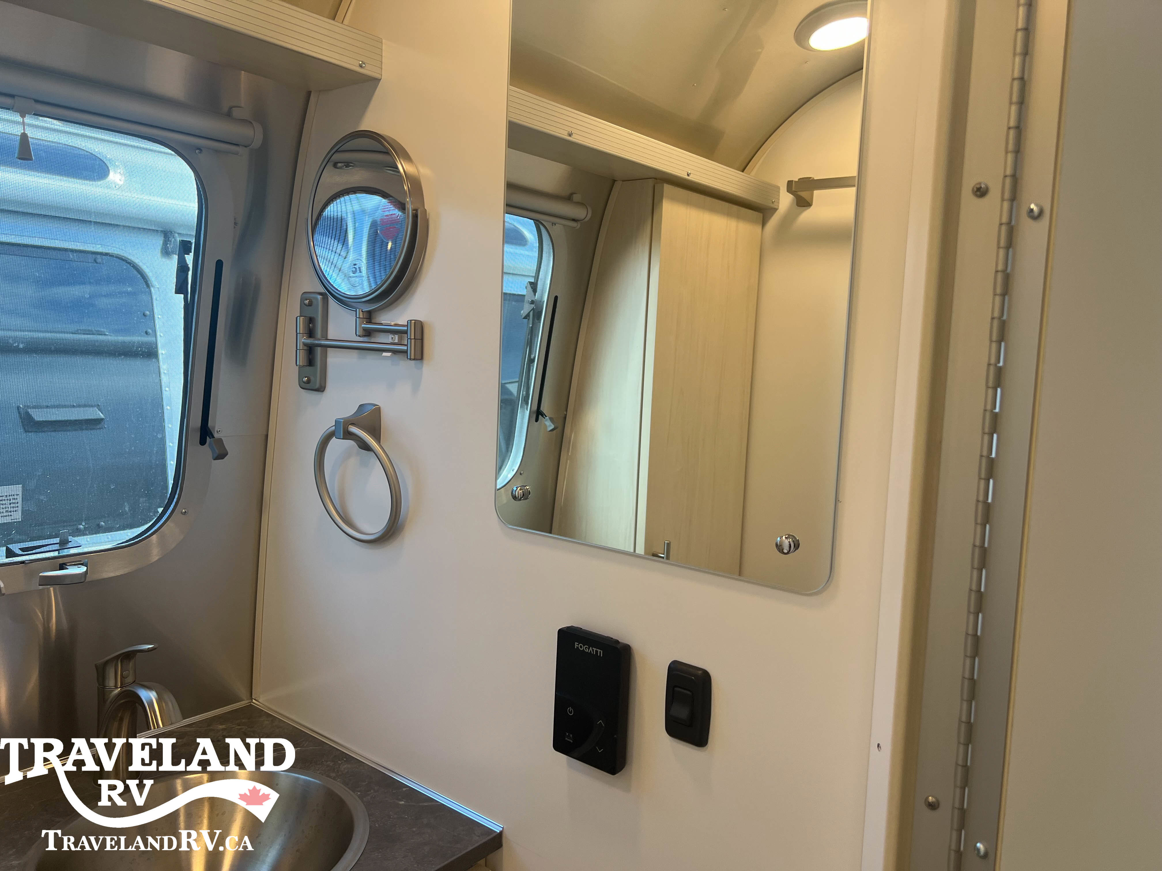 2026 Airstream Flying Cloud 27FB - Image 30