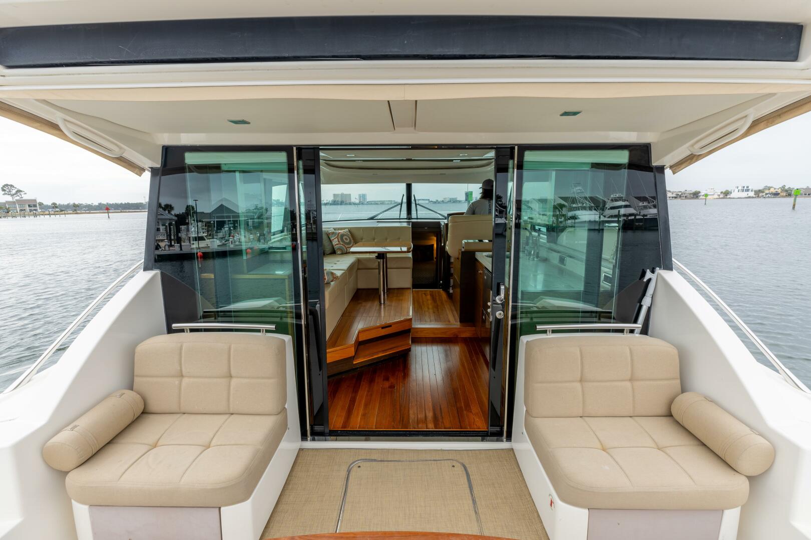 2015 Tiara Yachts 44 Coupe - Image 21