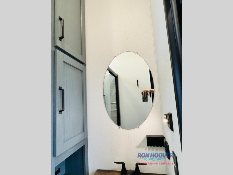 2026 PALOMINO 429LFT - Image 40