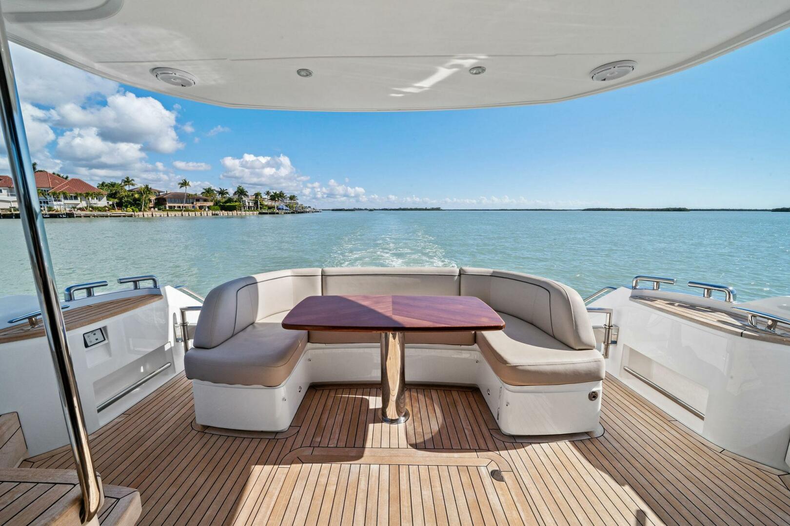 2023 Princess F50 - Image 5