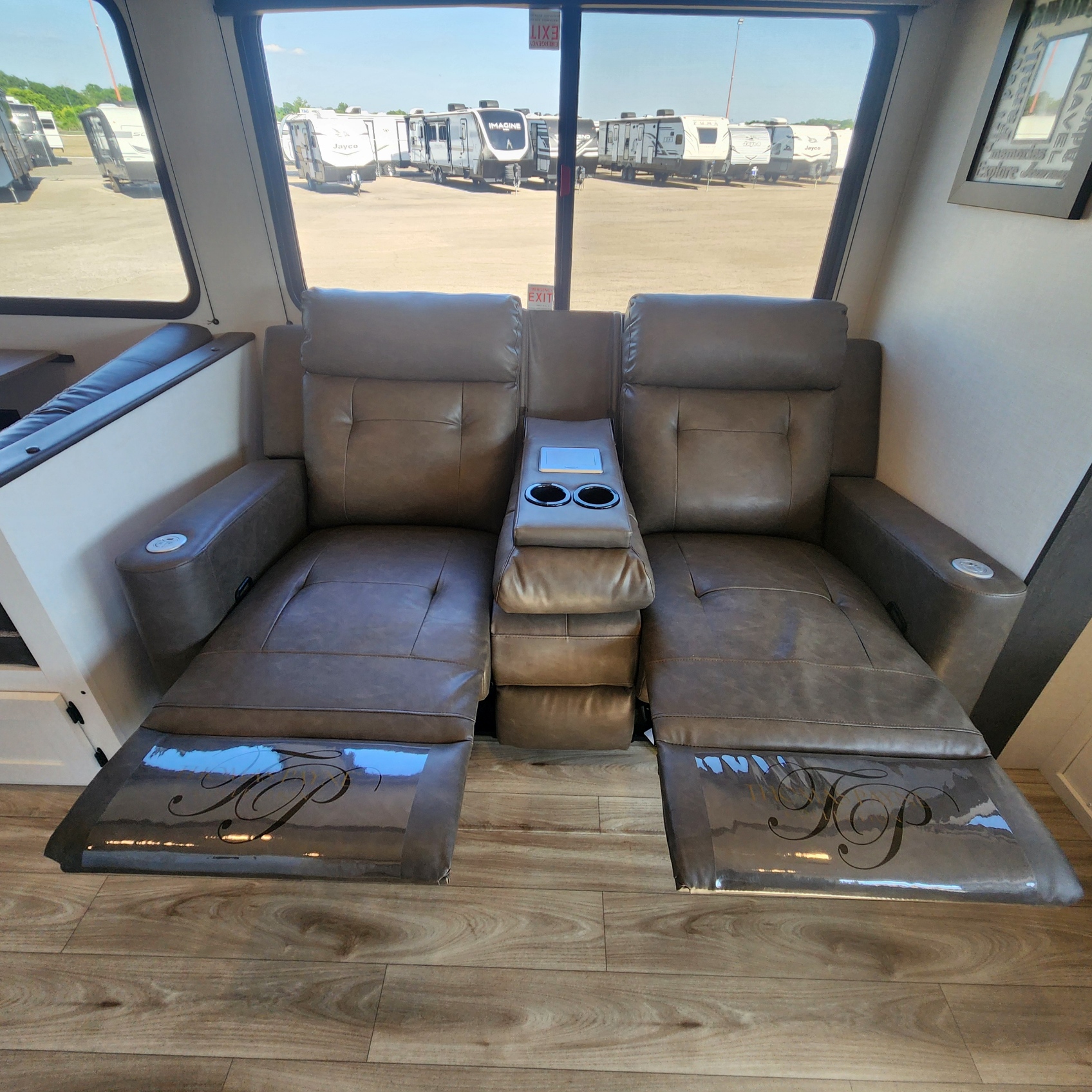 2026 VENTURE RV SIENNA 293VIK - Image 17