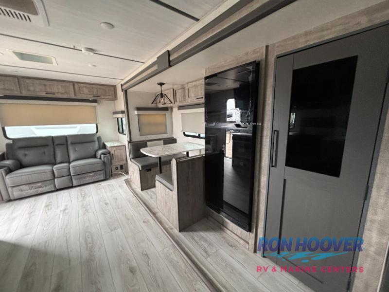 2023 FOREST RIVER 253RLS - Image 4
