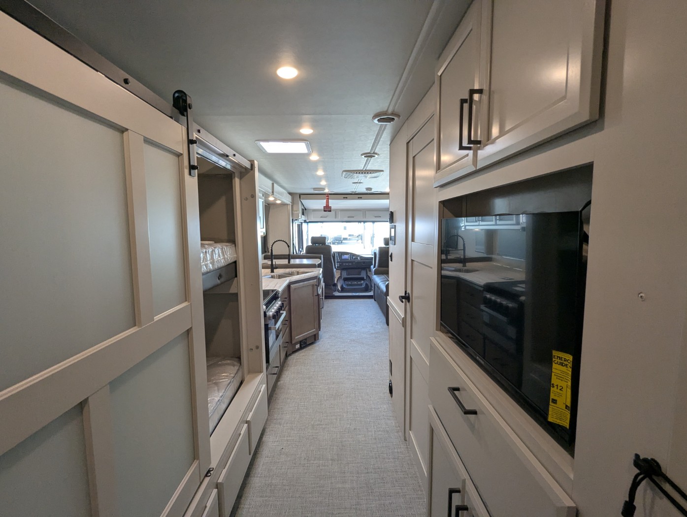 2026 Holiday Rambler Admiral 34J - Image 34
