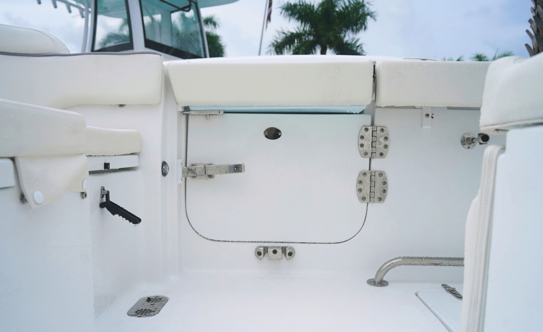 2027 SEA HUNT ULTRA 265SL - Image 18