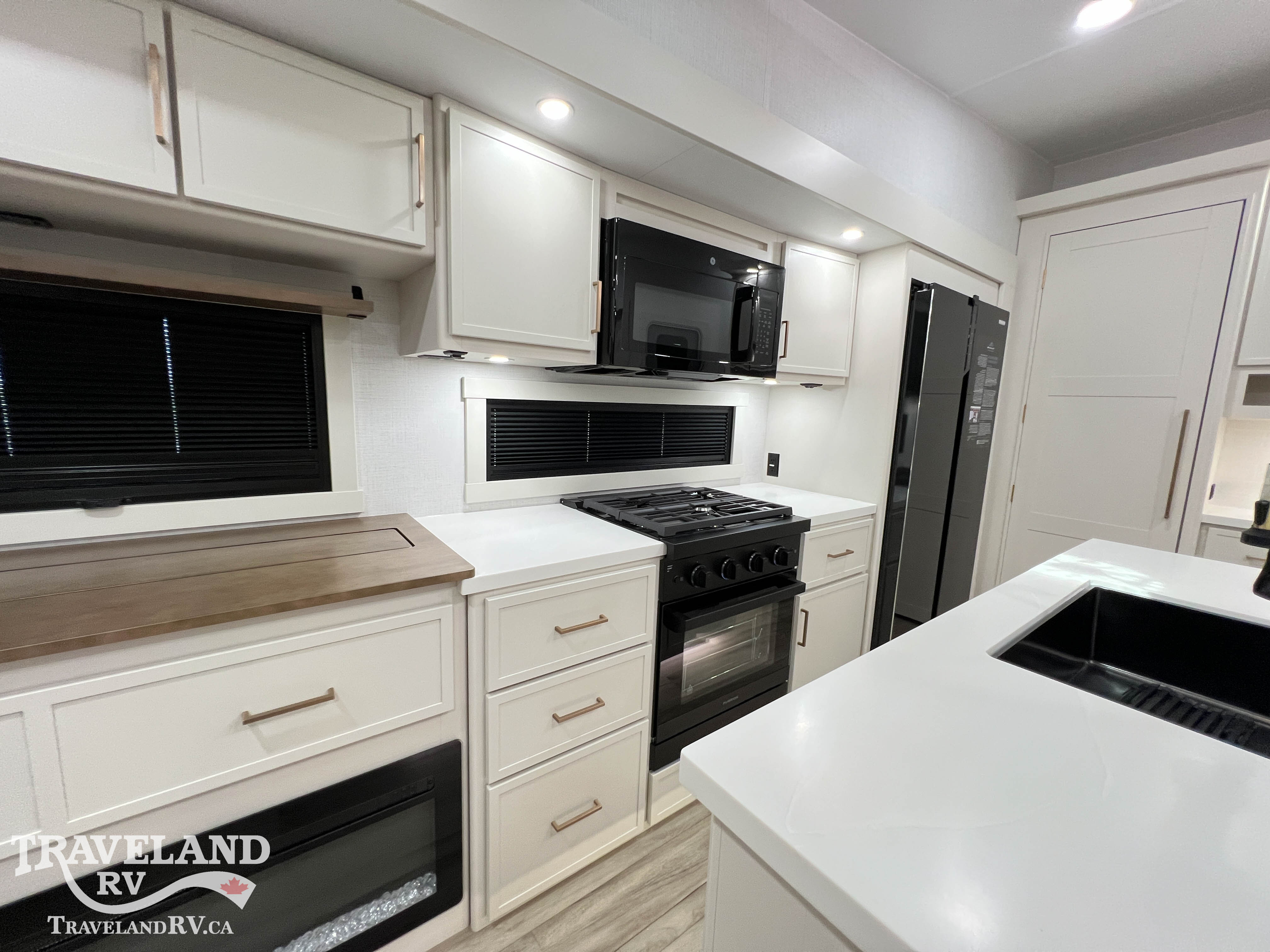 2027 Brinkley RV Model Z 2900 - Image 23