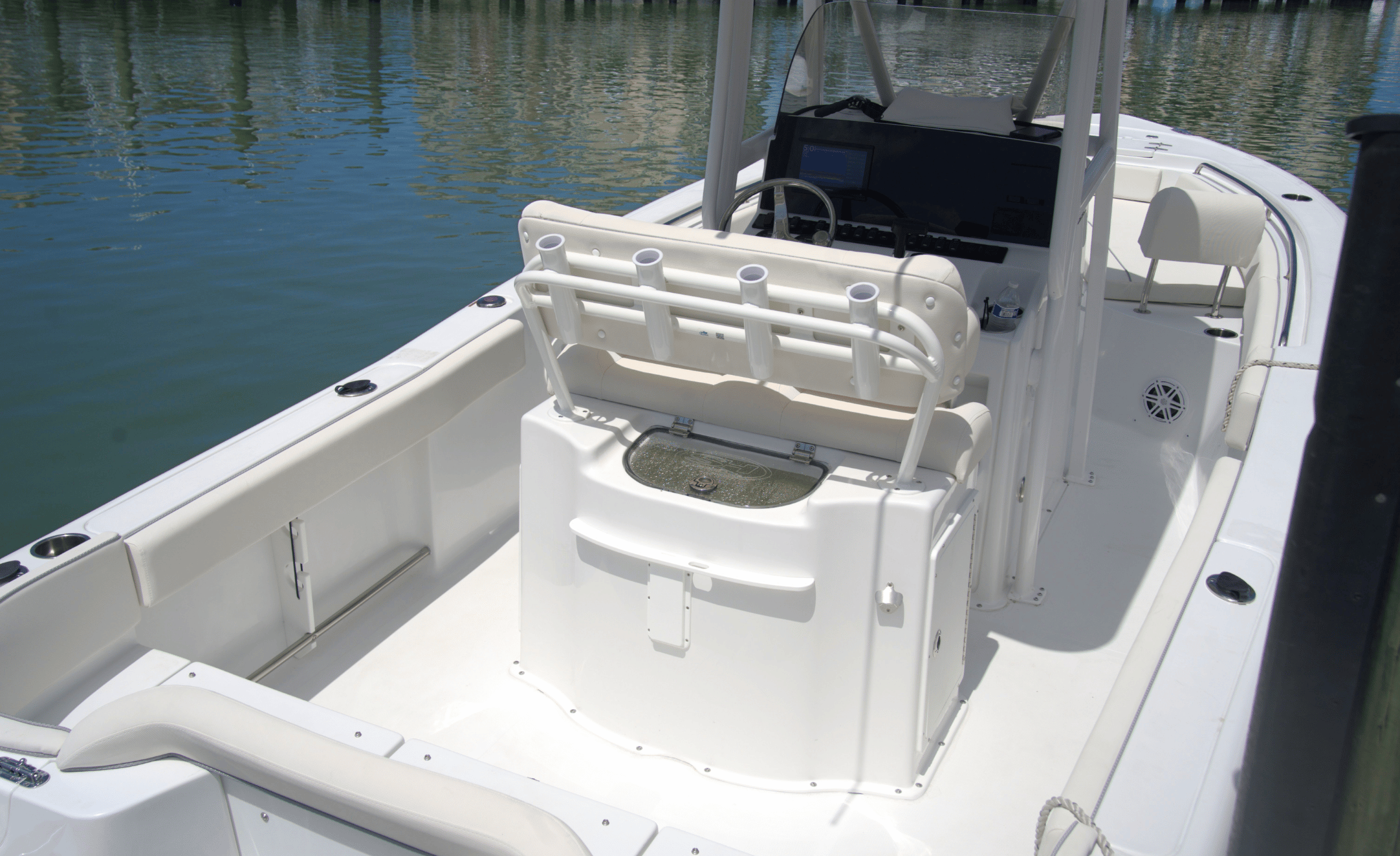 2027 SEA HUNT ULTRA 229 - Image 8