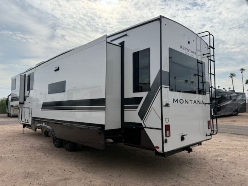 2026 Keystone Montana 3781RL - Image 2
