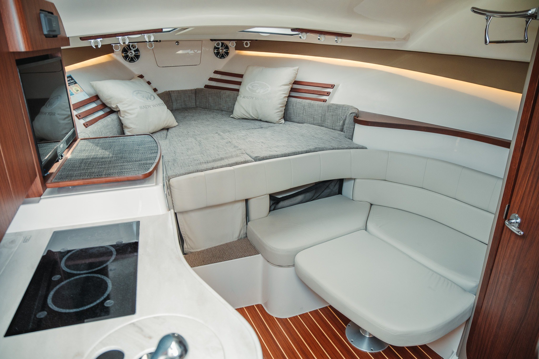 2020 Grady-White Express 330 - Image 45