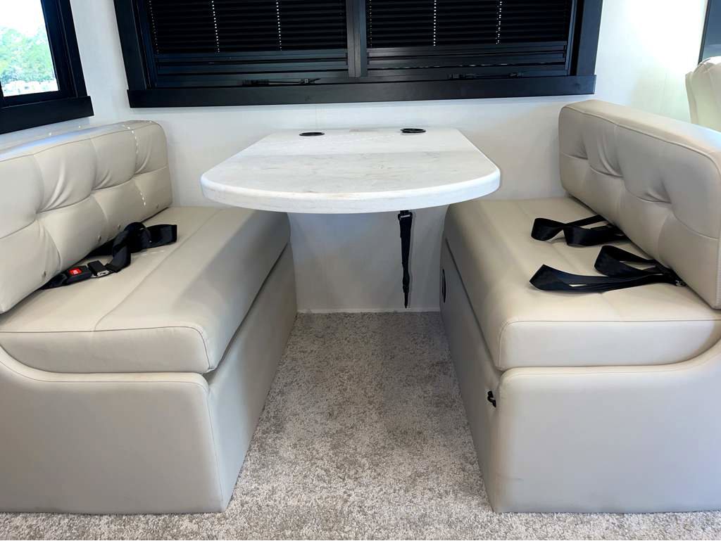 2026 ENTEGRA COACH ACCOLADE 37M - Image 22