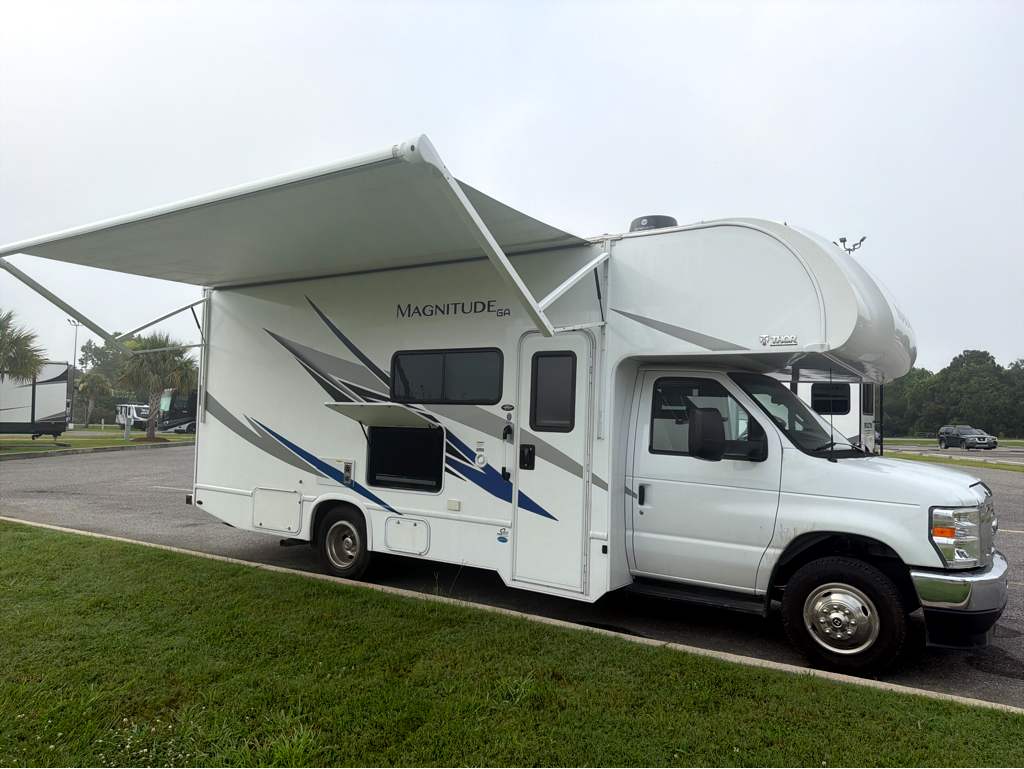 2025 Thor Motor Coach MAGNITUDE GA24 - Image 11