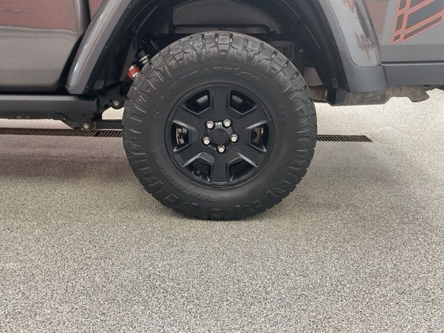 2021 Jeep Gladiator Crew Cab Mojave 4WD - Image 10