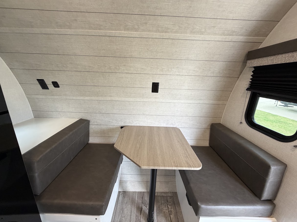 2026 VENTURE RV SIENNA 140VFD - Image 8