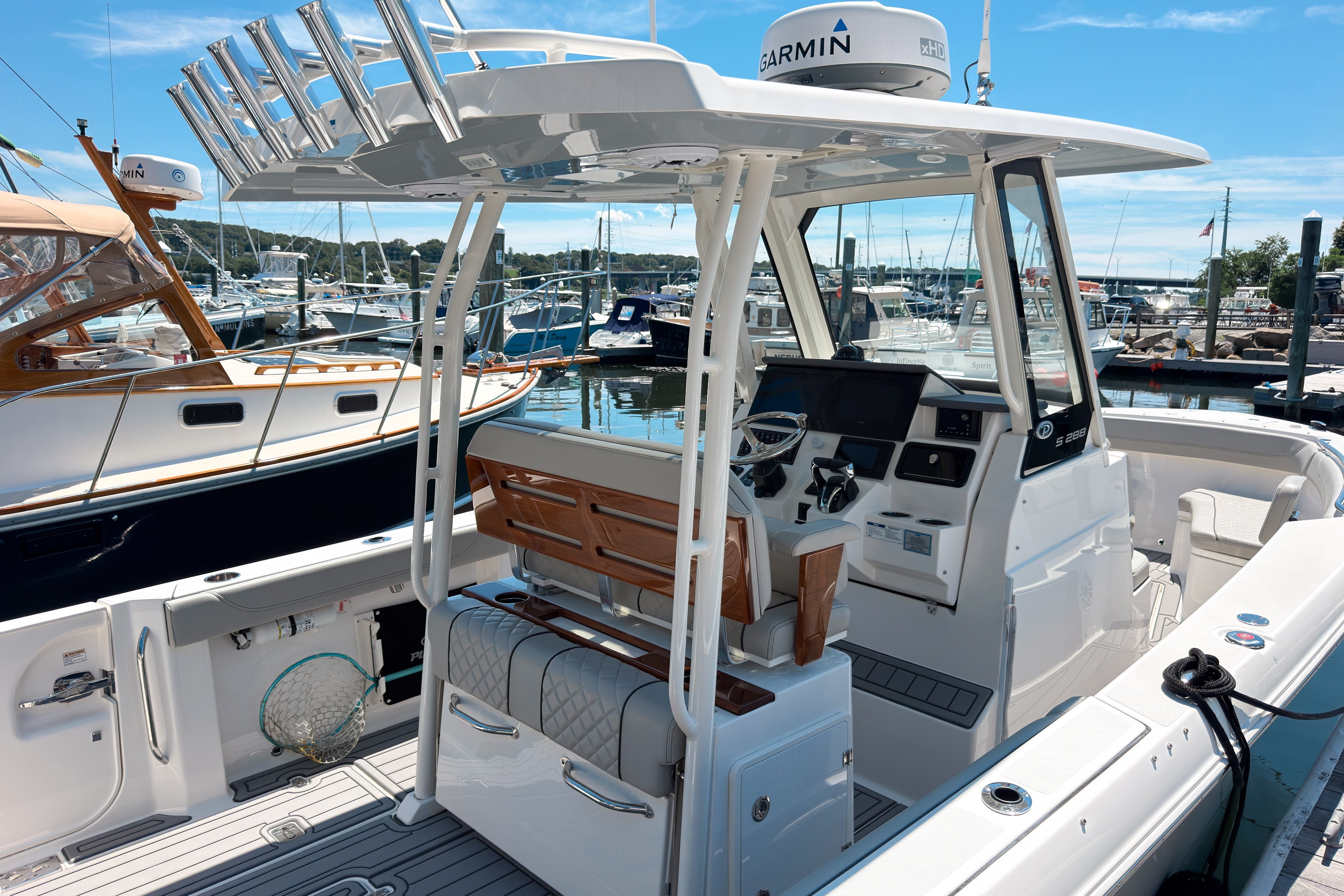 2022 PURSUIT S 288 Sport Base - Image 3