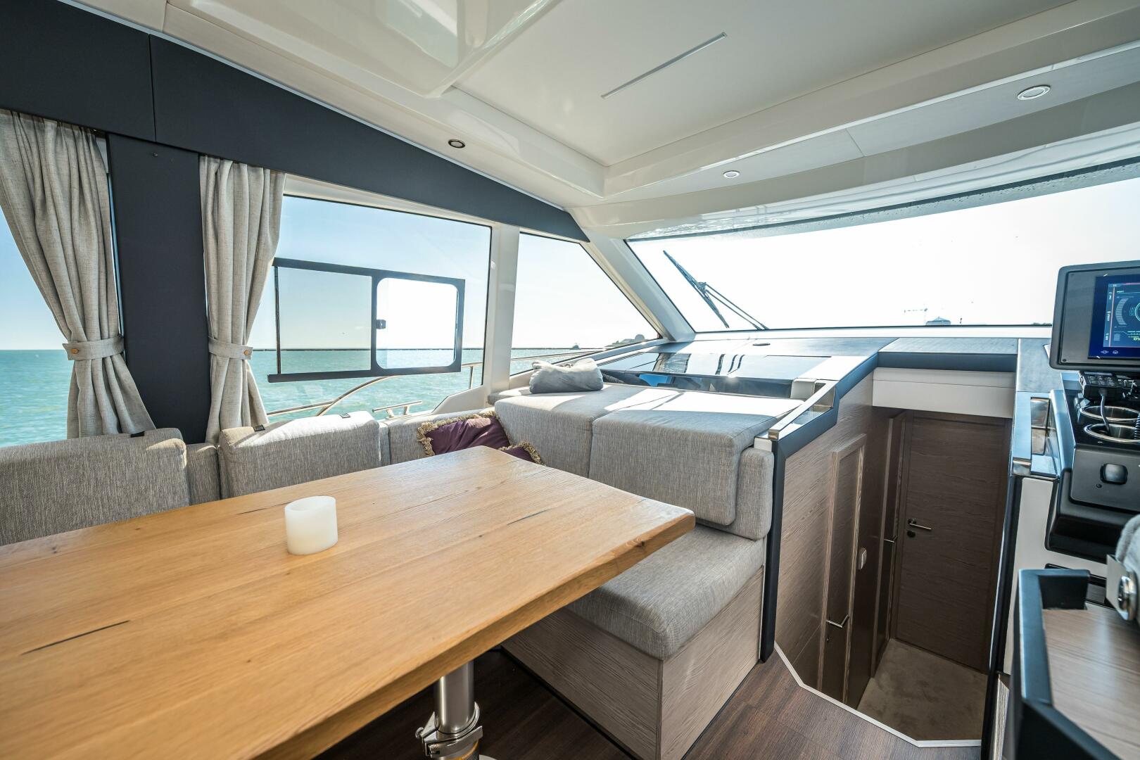 2024 Greenline 45 Coupe HYBRID - Image 6