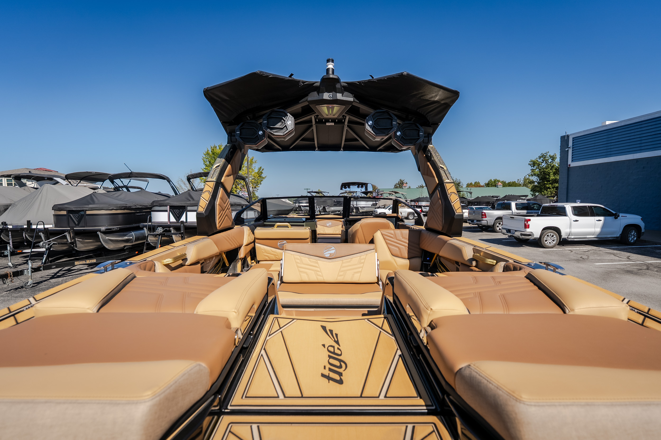 2027 Tigé Ultré 25ZX - Image 20
