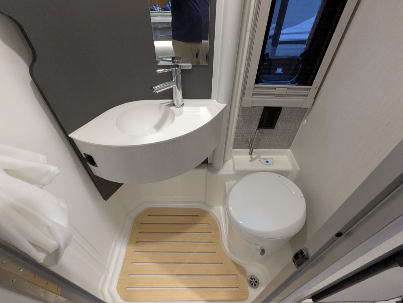 2025 Winnebago EKKO Sprinter 23B - ATH Overland - Image 33