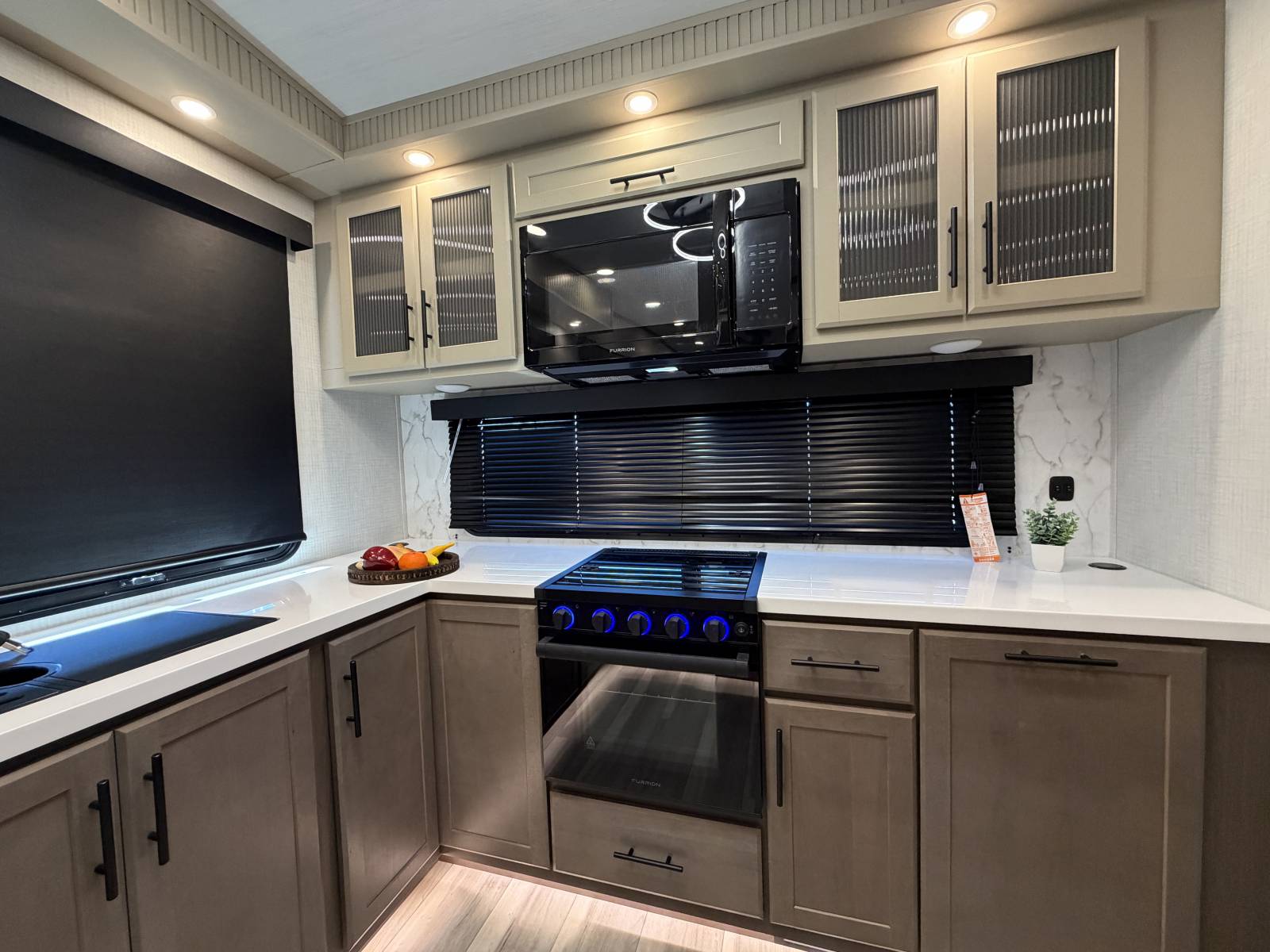 2026 Keystone Cougar Midnight Edition 350LLK - Image 19