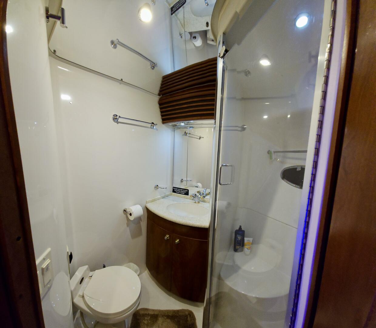 1999 Carver 450 Pilothouse - Image 45