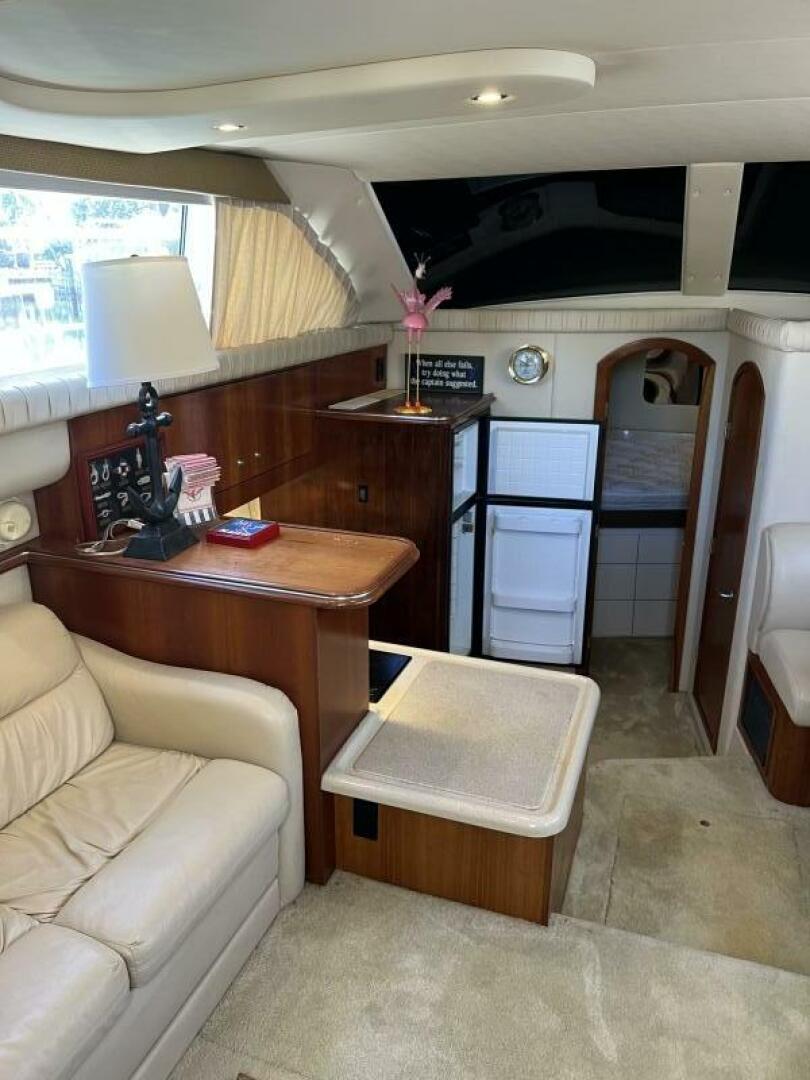 2004 Cruisers Yachts - Image 20